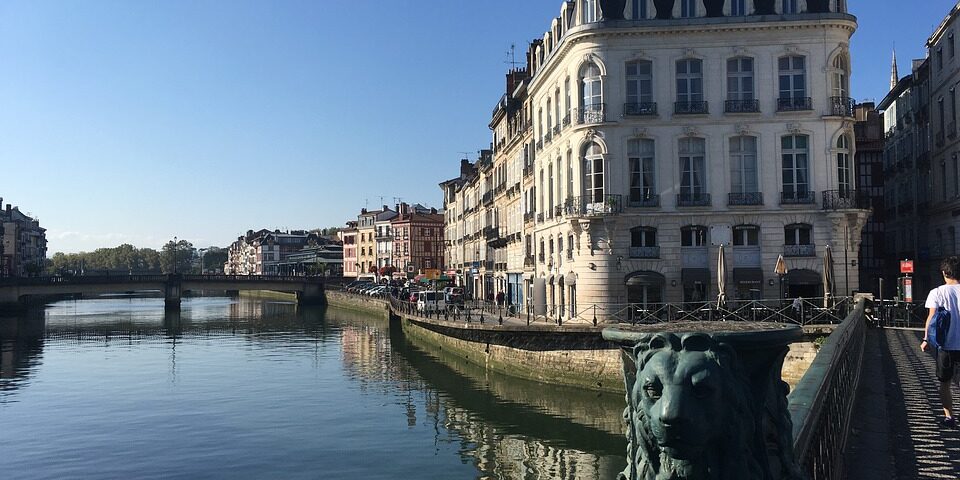 Visite de Bayonne, Guide Bayonne