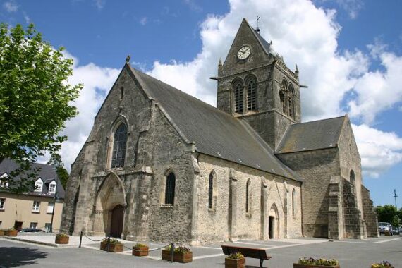 Visite de Sainte Mère Eglise