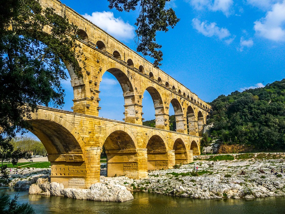 Visite Nimes, Guide Pont du Gard, Guide Conférencier Pont du Gard, Visiter Pont du Gard, Guide Occitanie