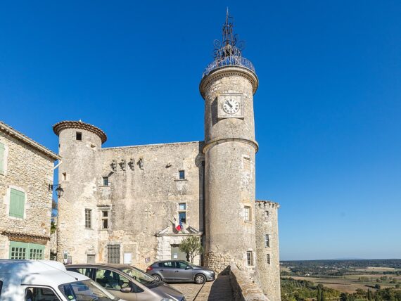 Visiter Lussan, Tourisme Lussan