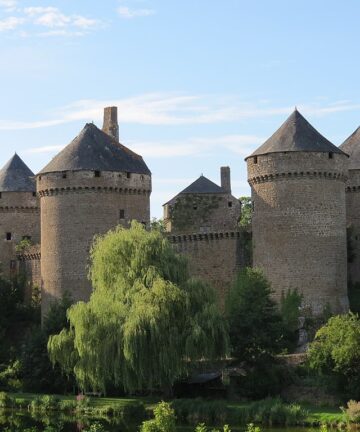 Guide Lassay les Chateaux